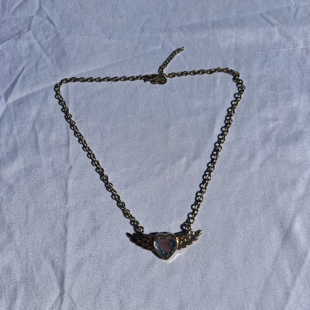 Heart Wing Necklace In Gold